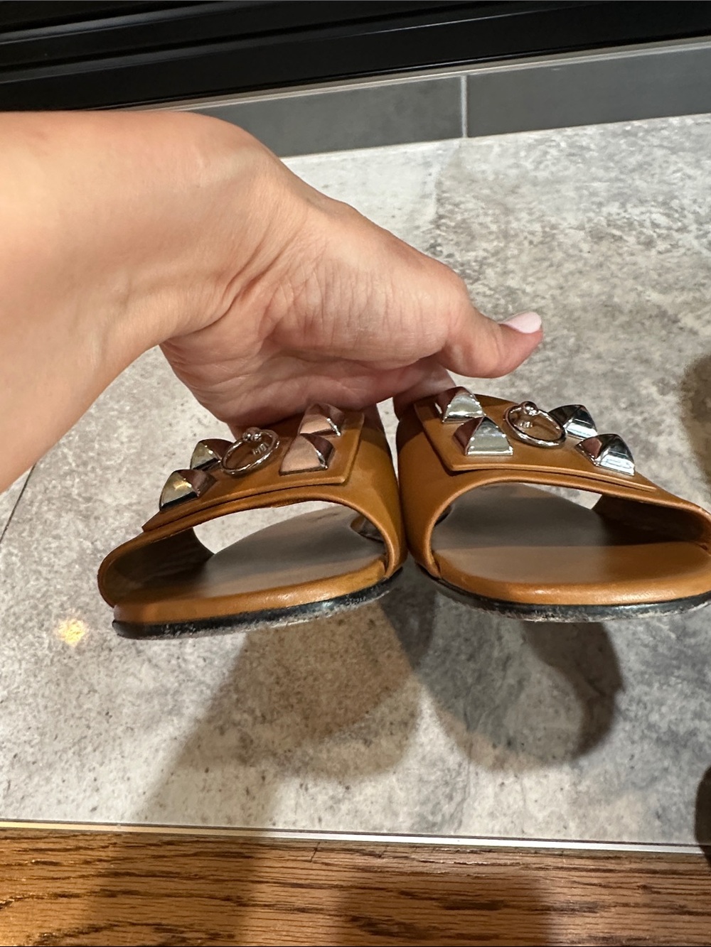 Hermes Dune gold calf Leather Slide Sandals with silver hardware - - Picture 2 of 6